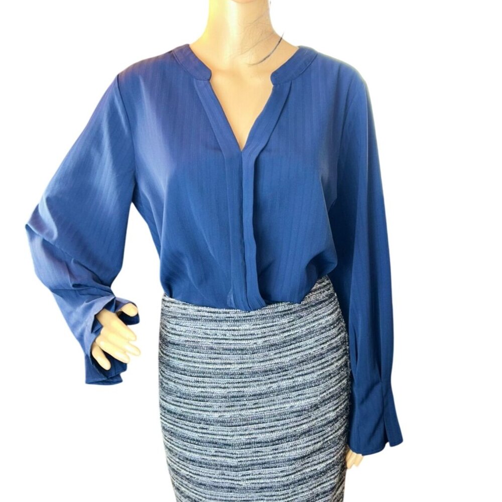 Goory Long Sleeve V-Neck‎ Popover Blouse in Navy Size Large